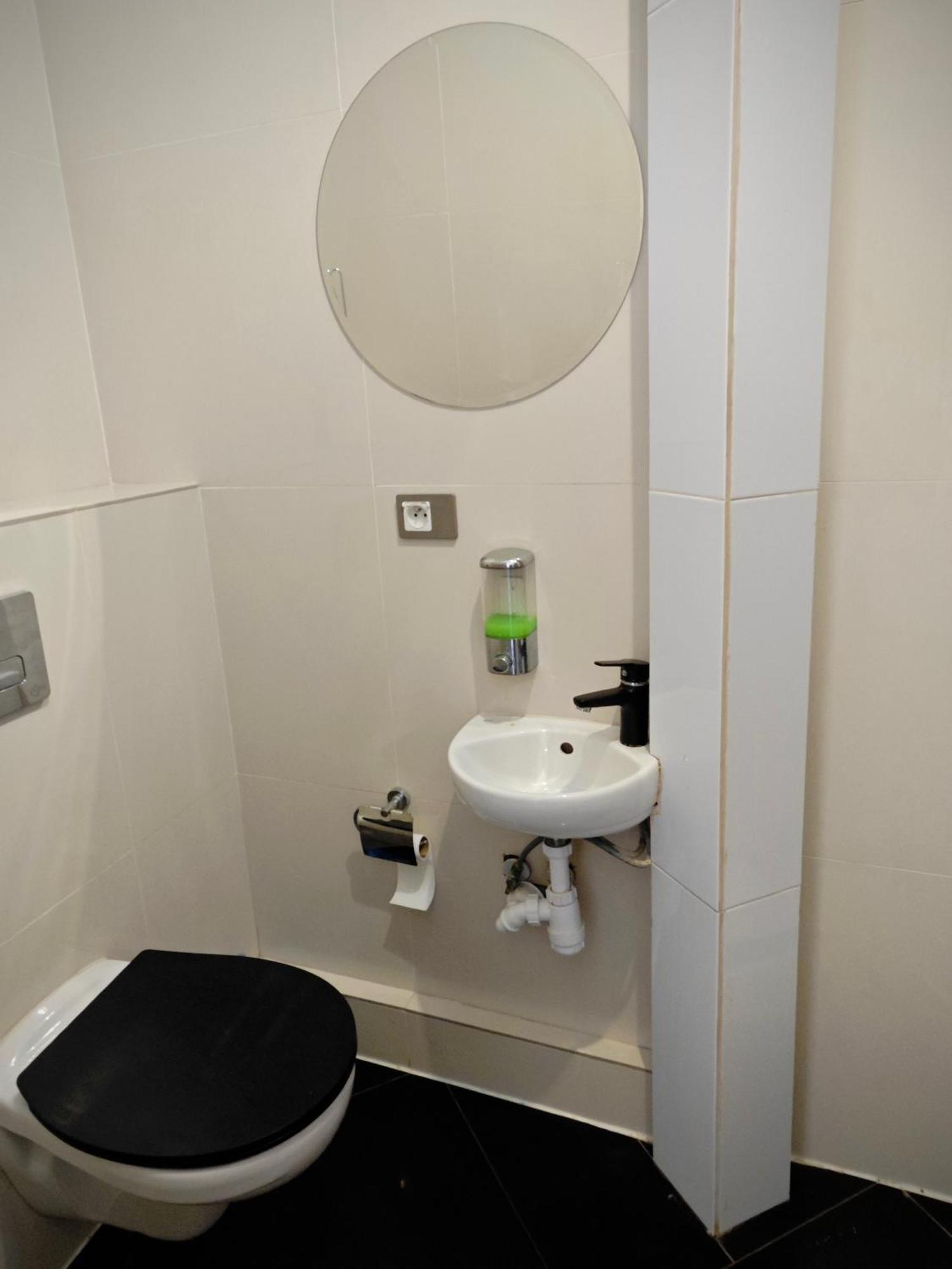 Apartamenty Wilcza - City Center Varşovia Cameră foto