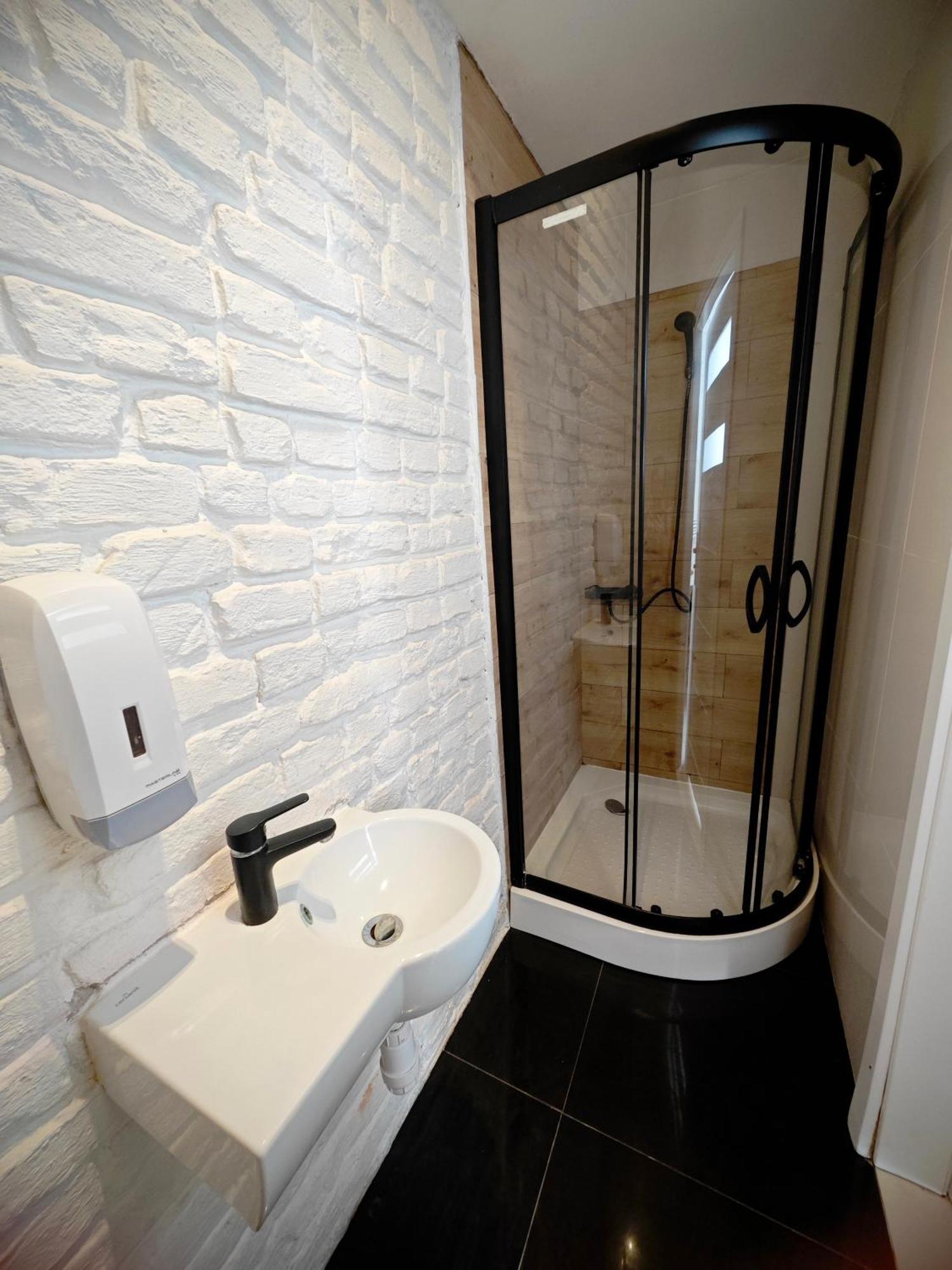 Apartamenty Wilcza - City Center Varşovia Cameră foto