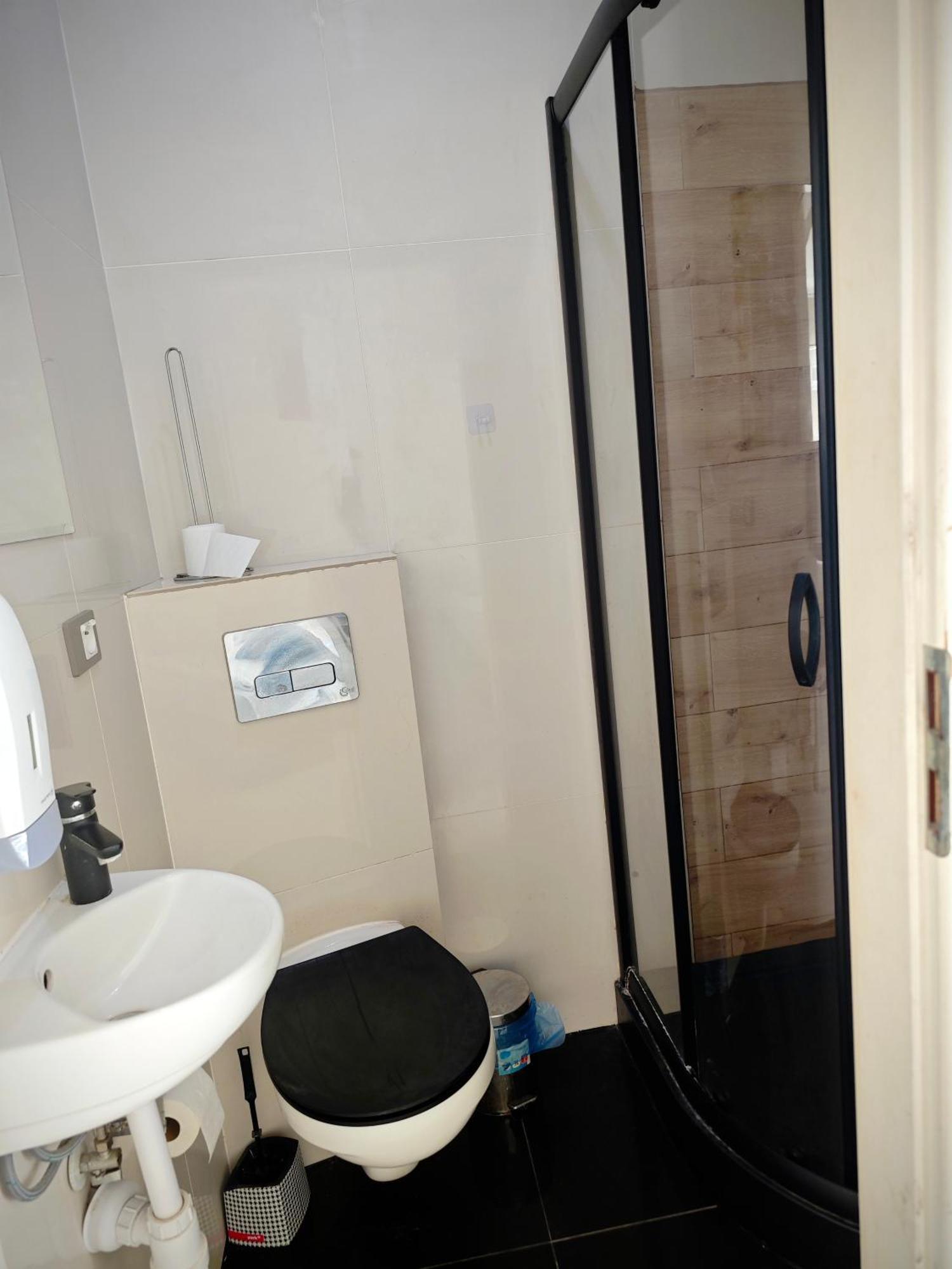 Apartamenty Wilcza - City Center Varşovia Cameră foto